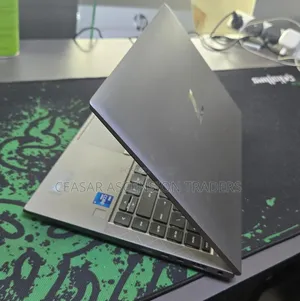 Laptop HP ZBook Firefly G8 32GB Intel Core i7 SSD 512GB