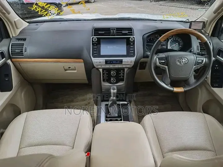 Toyota Land Cruiser Prado 4.0 Petrol TZ-G 2019 White