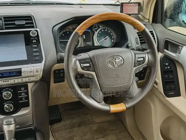 Toyota Land Cruiser Prado 4.0 Petrol TZ-G 2019 White