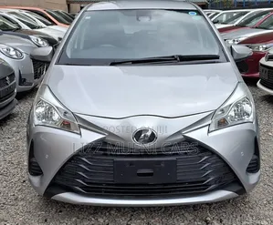 Toyota Vitz 1.0 FWD 5dr 2019 Silver