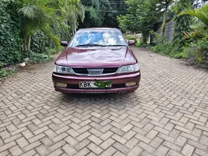 Toyota Carina 1.5 FWD Sedan 2001 Maroon
