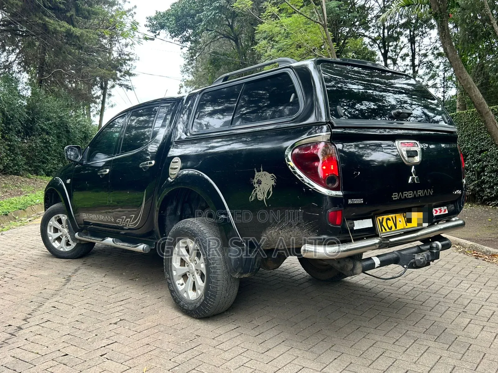 Mitsubishi L200 Double Cab 2.5 136hp 4WD 2013 Black