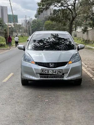 Honda Fit Automatic 2012 Silver