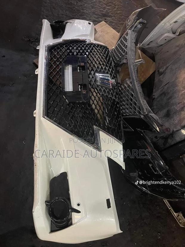 Crown Athlete 2018 Front Bumper - main view