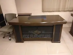 Desk : 1.6m Luxurious Executive Office Desk – Dark Wood Grain Finish