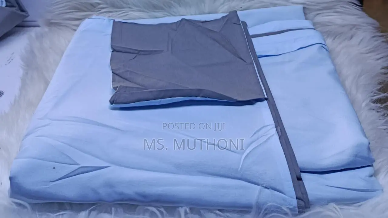 Sizes:4*6, 5*6, 6*6, 6*7 Quality Double Sided Cotton Duvet Cover Set