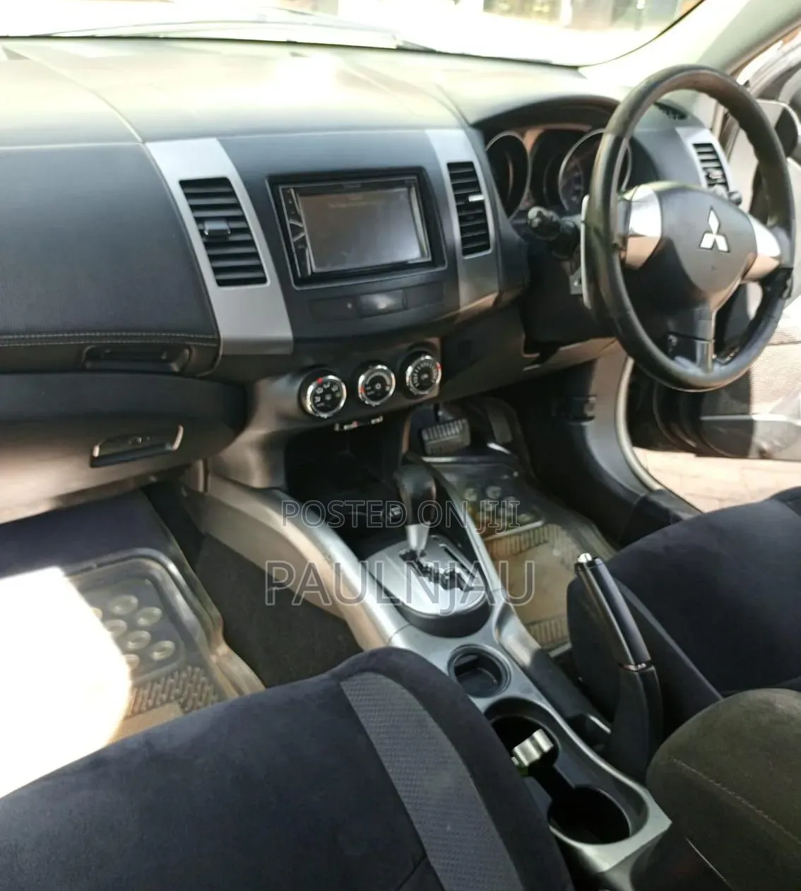 Mitsubishi Outlander 2010 Black