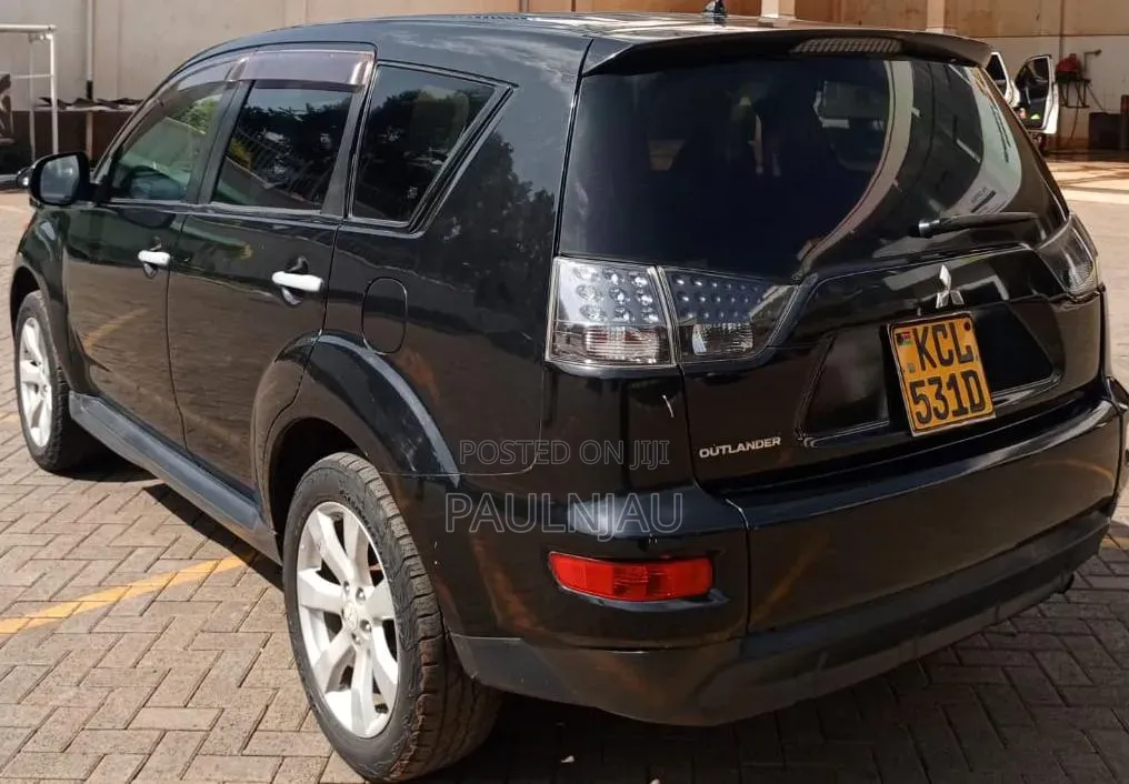 Mitsubishi Outlander 2010 Black