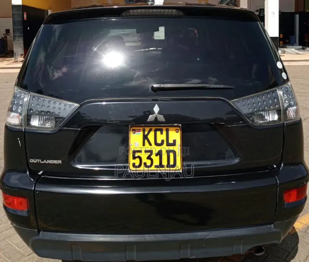Mitsubishi Outlander 2010 Black