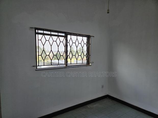 3bdrm Mansion in BuruBuru for sale - thumbnail 5