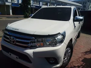 Toyota Hilux Revo Single Cab Deisel 2.4 RWD 2020 White