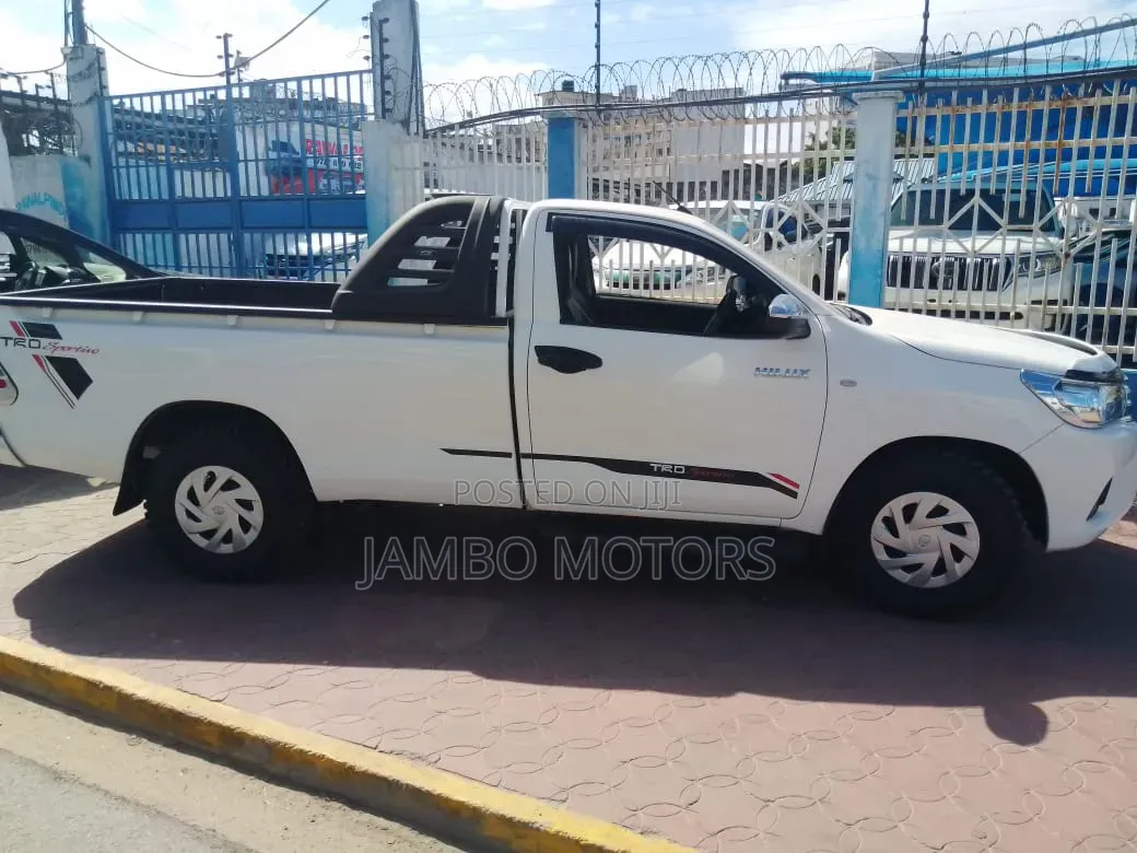 Toyota Hilux Revo Single Cab Deisel 2.4 RWD 2020 White