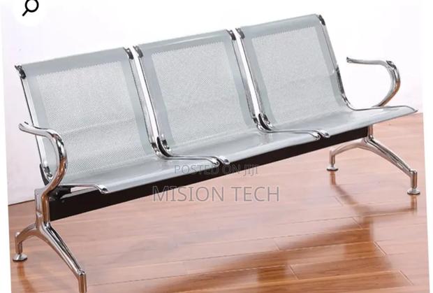 3-Link Non-Padded Waiting Bench 