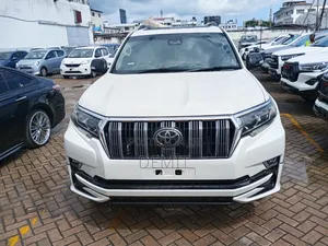 Toyota Land Cruiser Prado 2.8 2019 White