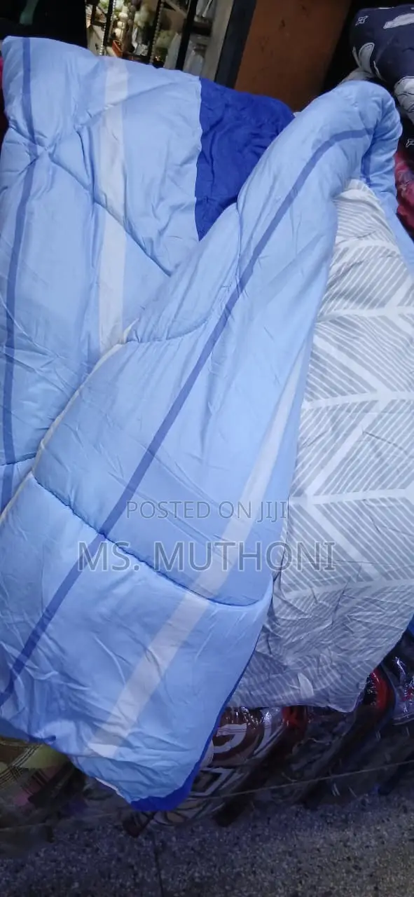 Quality Warm Binded Duvets / Comforters Sets. 6*7