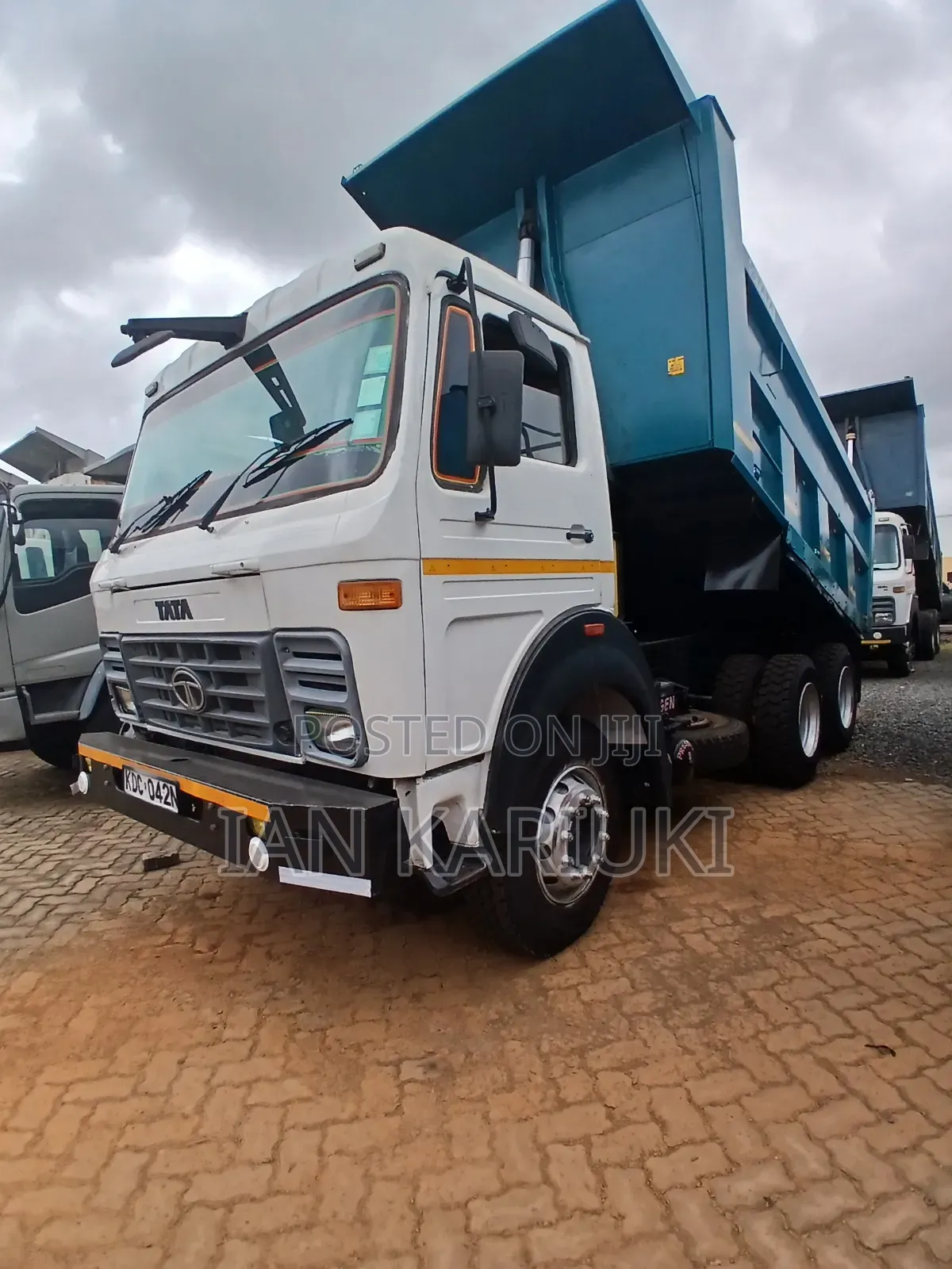Tata Tipper 2023 White