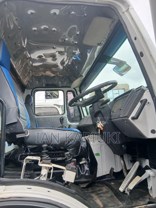 Tata Tipper 2023 White - thumbnail 8