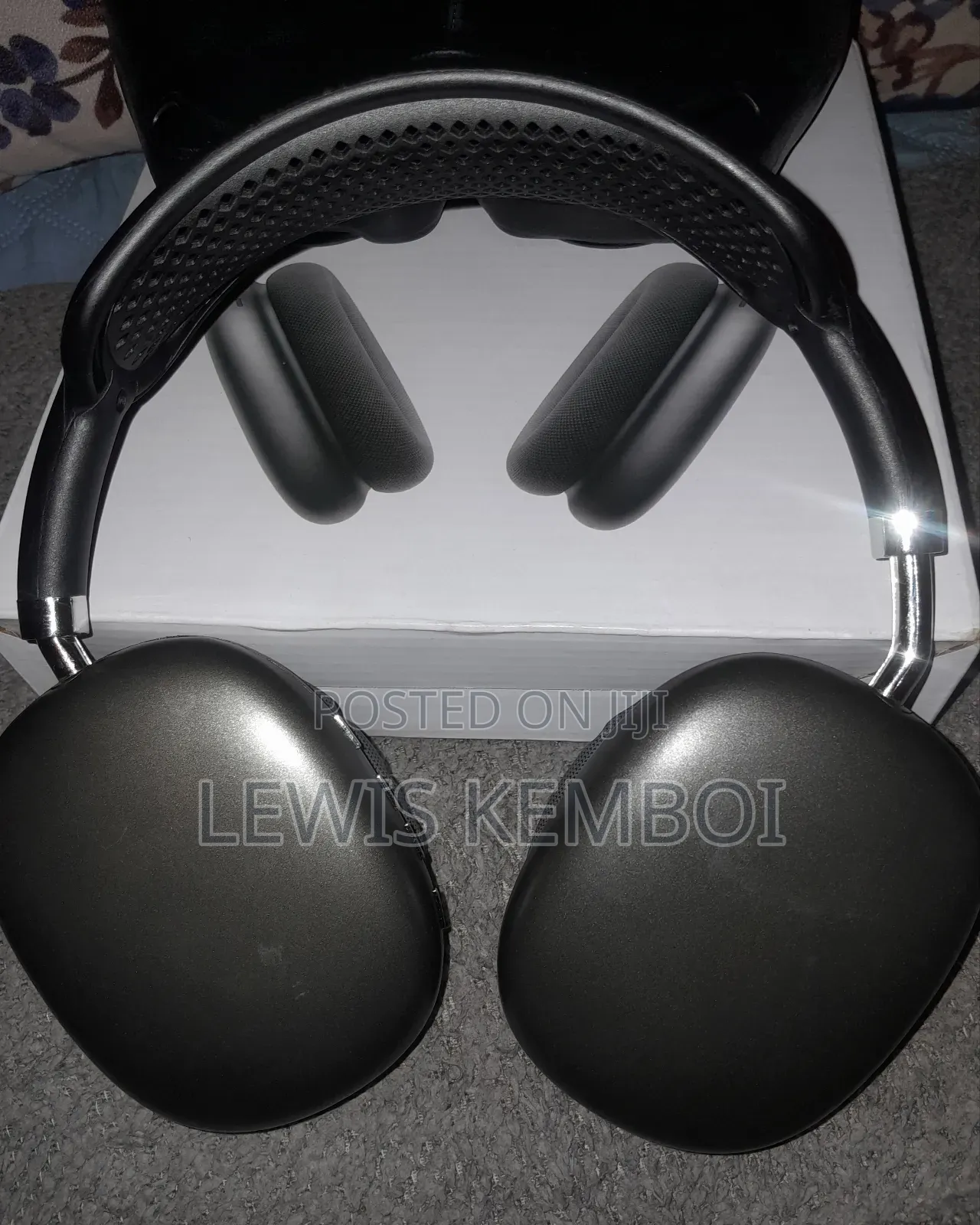 Max Headphones