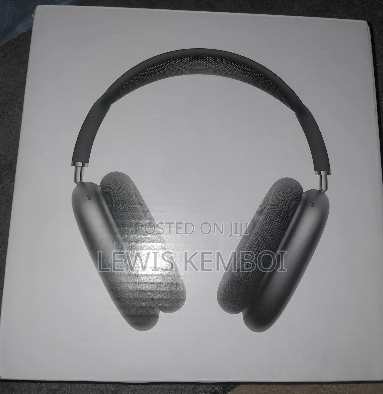 Max Headphones