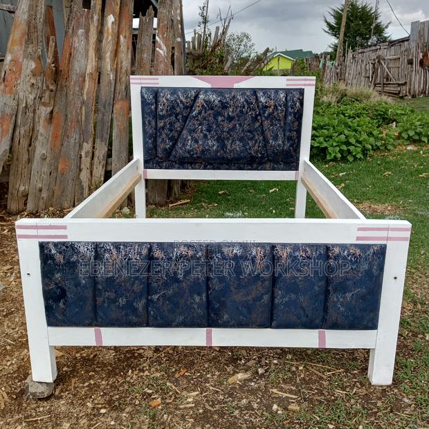 Modern 4*6 Semi Chester Bed