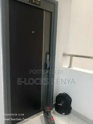Smat Lock Tuya Smart 3d Face Recognition Door Lock 4200ah Battery