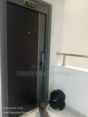 Smat Lock Tuya Smart 3d Face Recognition Door Lock 4200ah Battery