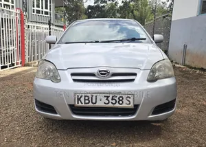Toyota Corolla RunX 2006 Silver