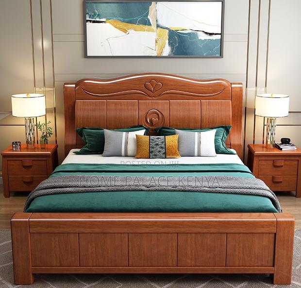 Hardwood Bed: Modern King Size Bed,10inch Matress and 2 Nightstands