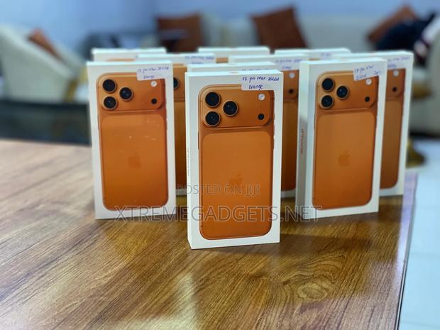 New Apple iPhone 17 Pro Max 256 GB Orange