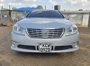 Toyota Crown 2012 Silver