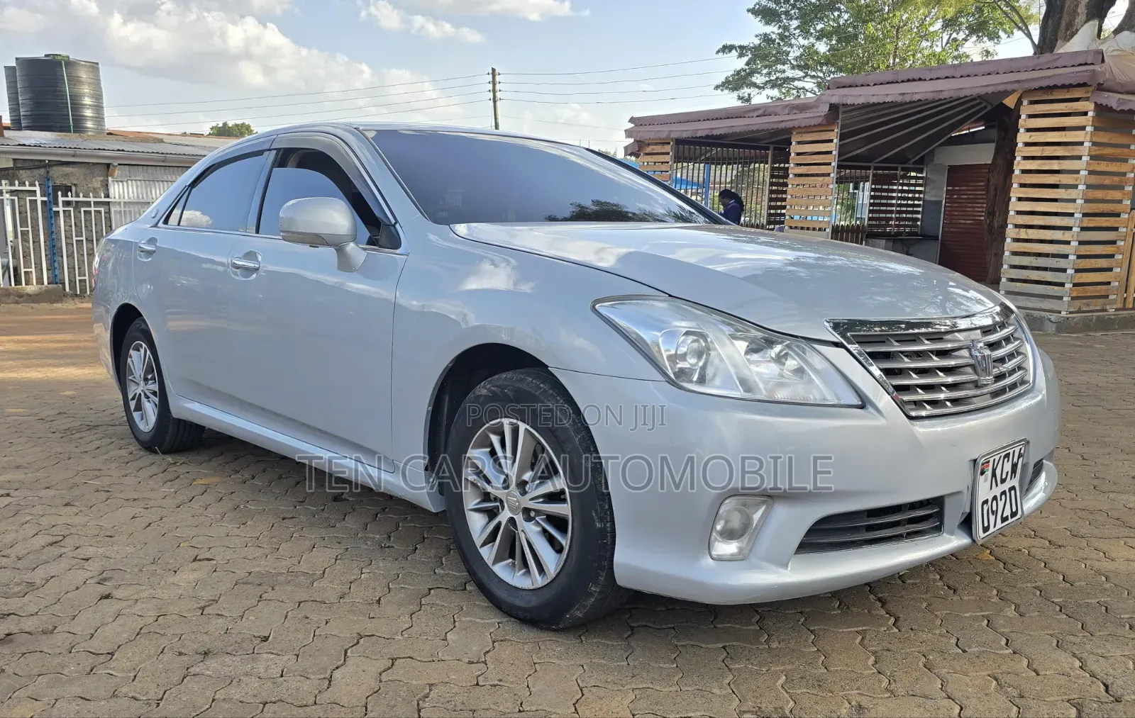 Toyota Crown 2012 Silver
