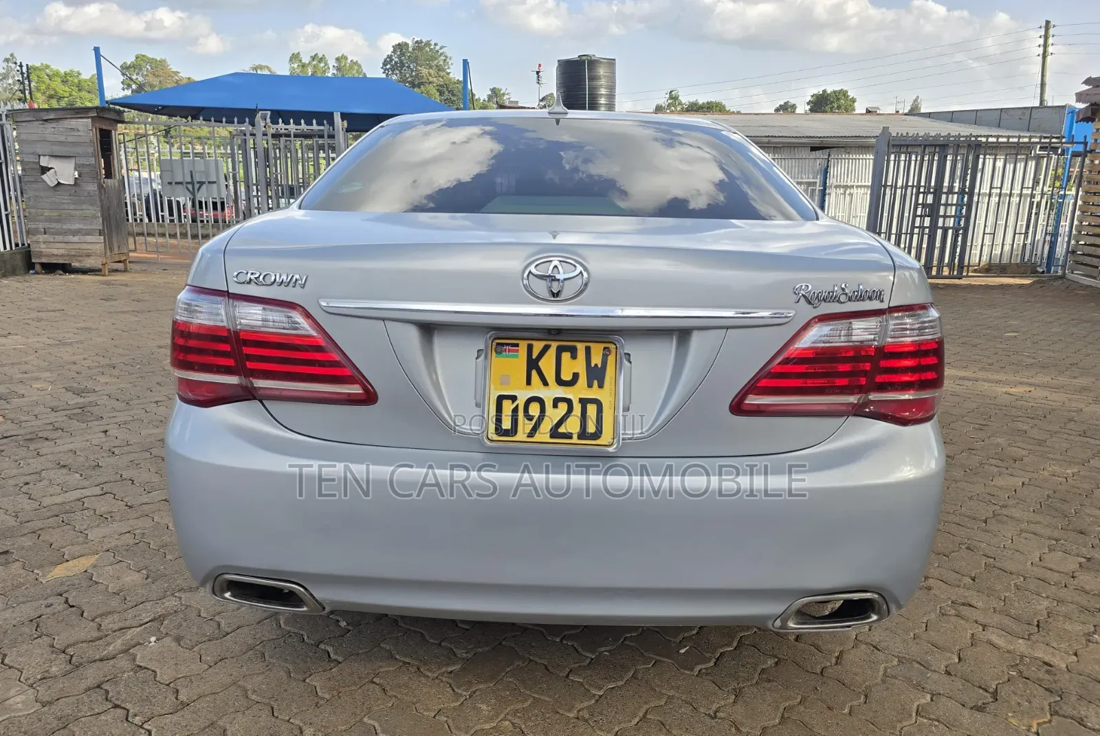 Toyota Crown 2012 Silver