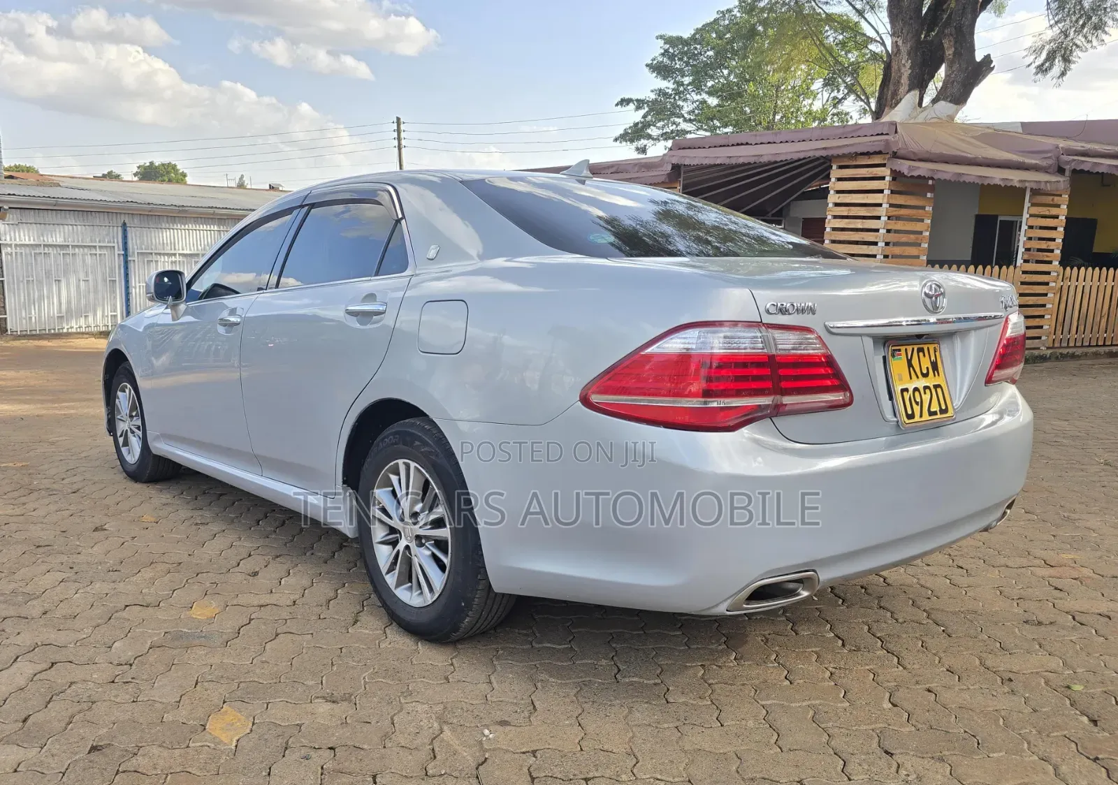 Toyota Crown 2012 Silver