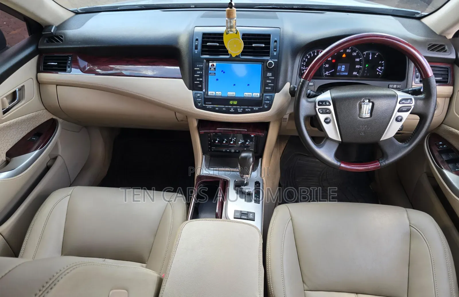 Toyota Crown 2012 Silver