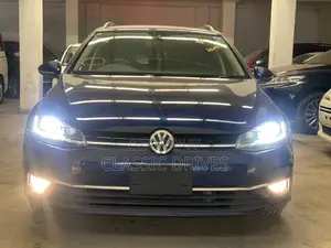Volkswagen Golf Variant 2020 Blue