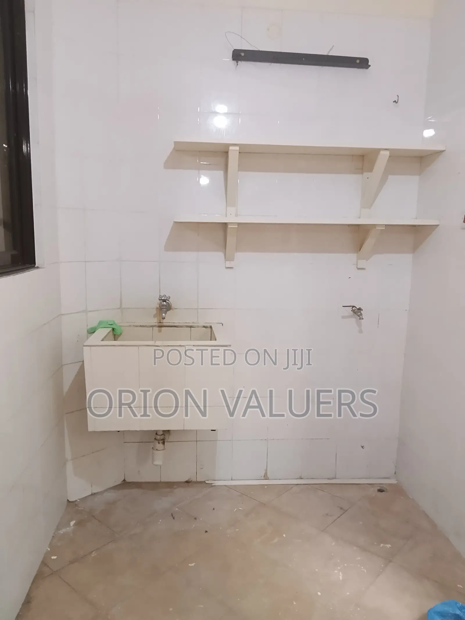 3bdrm Apartment in Lavington, Muthangari for rent