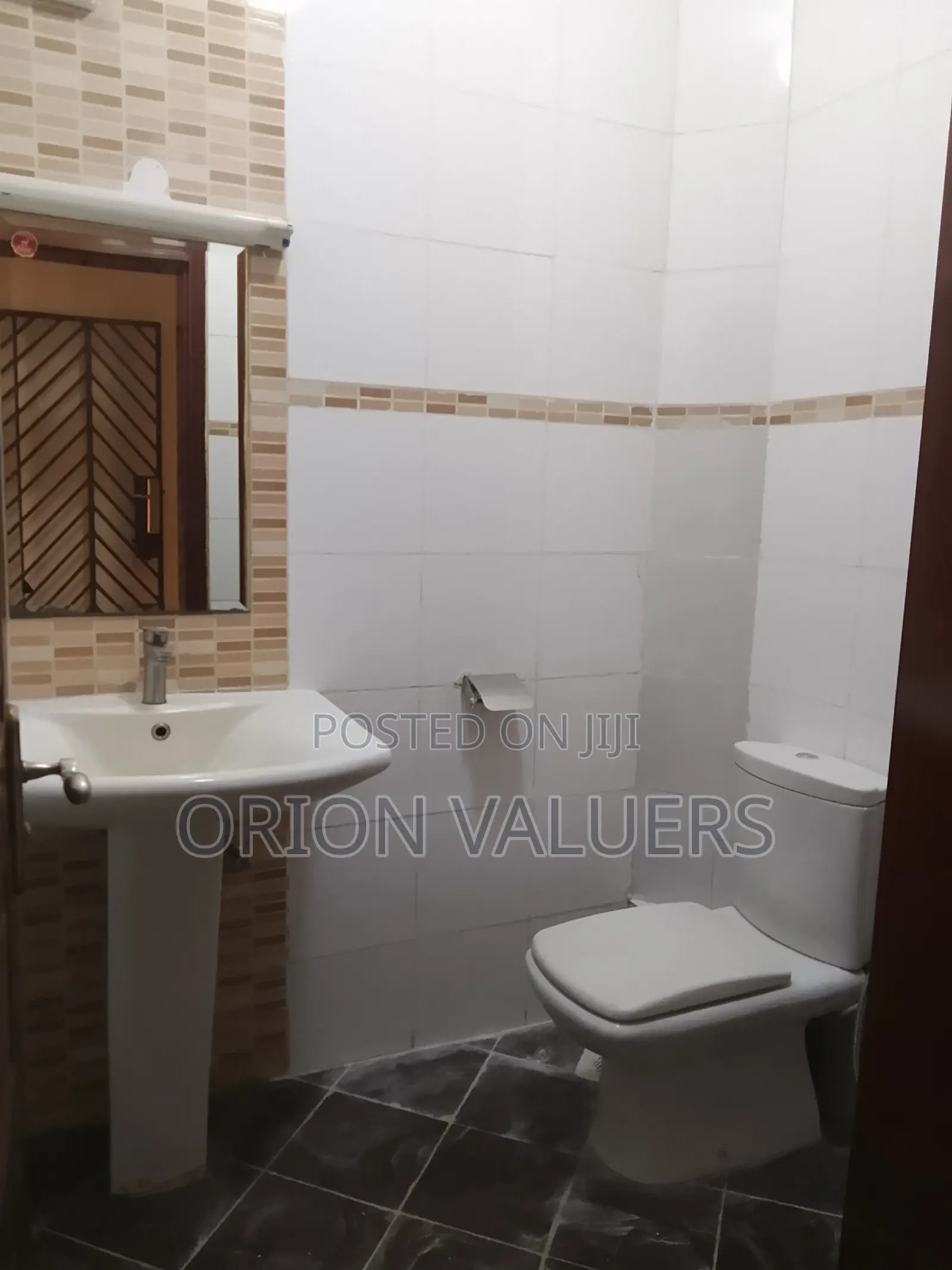 3bdrm Apartment in Lavington, Muthangari for rent
