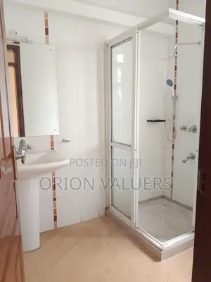 3bdrm Apartment in Lavington, Muthangari for rent
