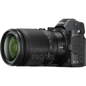 Nikon Z5 With 24-200mm F4-6.3 Vr Lens