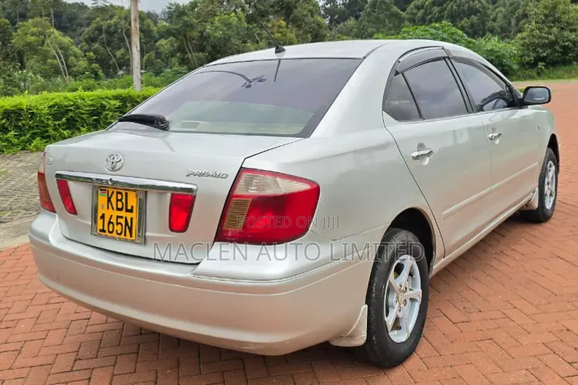 Toyota Premio 2005 Silver