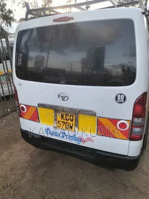 Toyota HiAce 2009 White