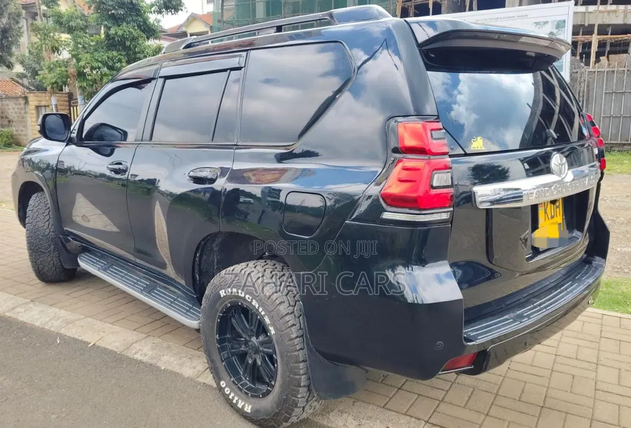 Toyota Land Cruiser Prado 2015 Black