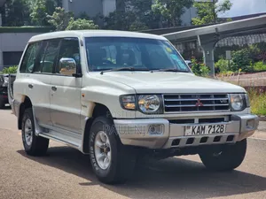 Mitsubishi Pajero 1999
