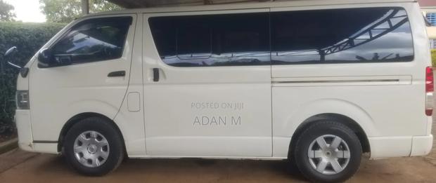 Toyota HiAce 2014 White - thumbnail 4