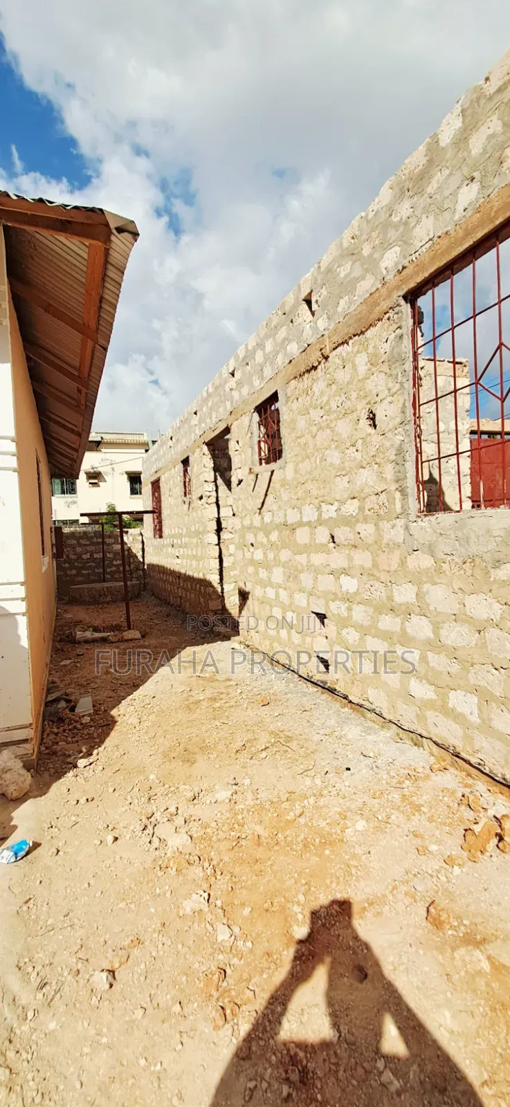 9bdrm Bungalow in Bamburi Utange for sale