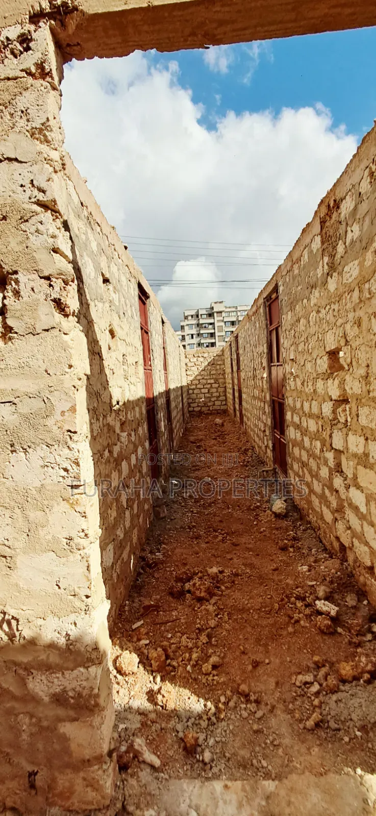 9bdrm Bungalow in Bamburi Utange for sale