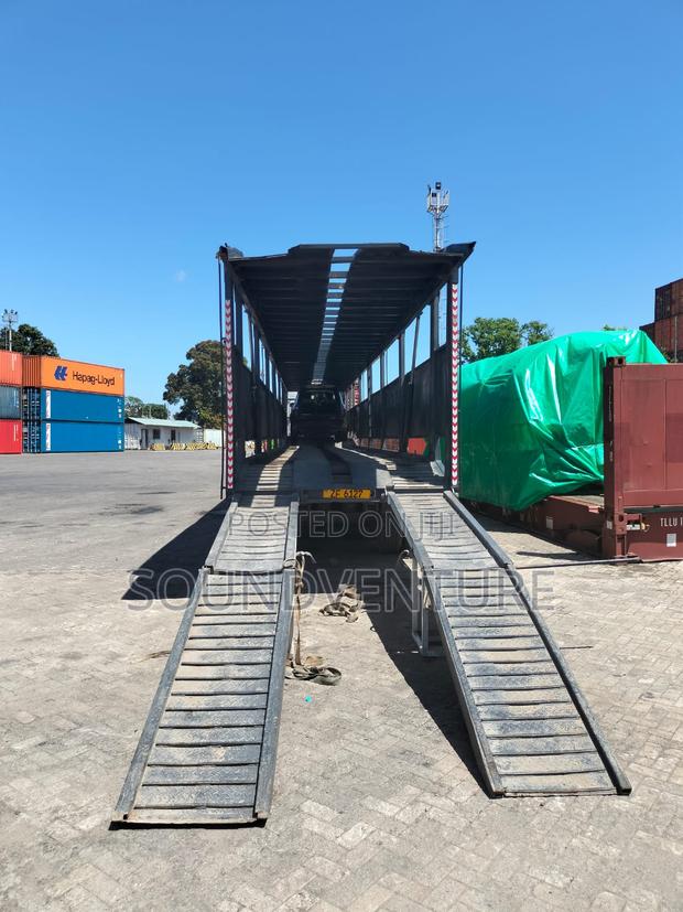 Car Carrier - thumbnail 11