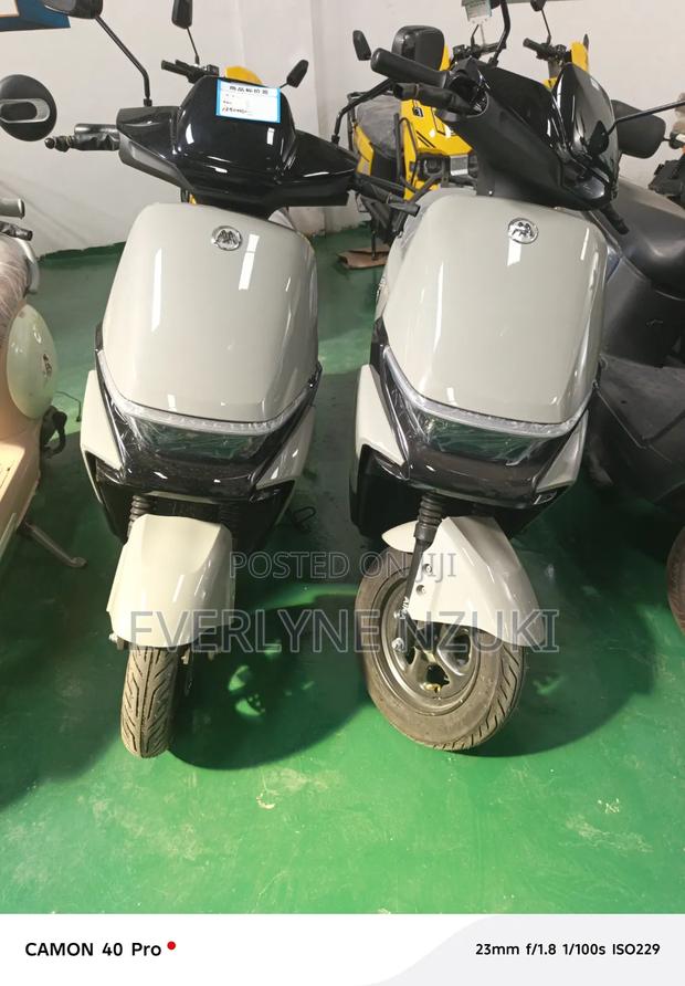 New Motorcycle 2025 Gray - thumbnail 4