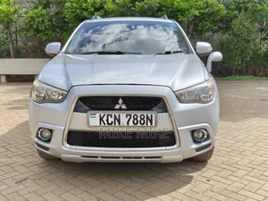 Mitsubishi RVR 2010 Silver