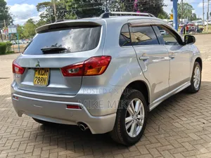 Mitsubishi RVR 2010 Silver